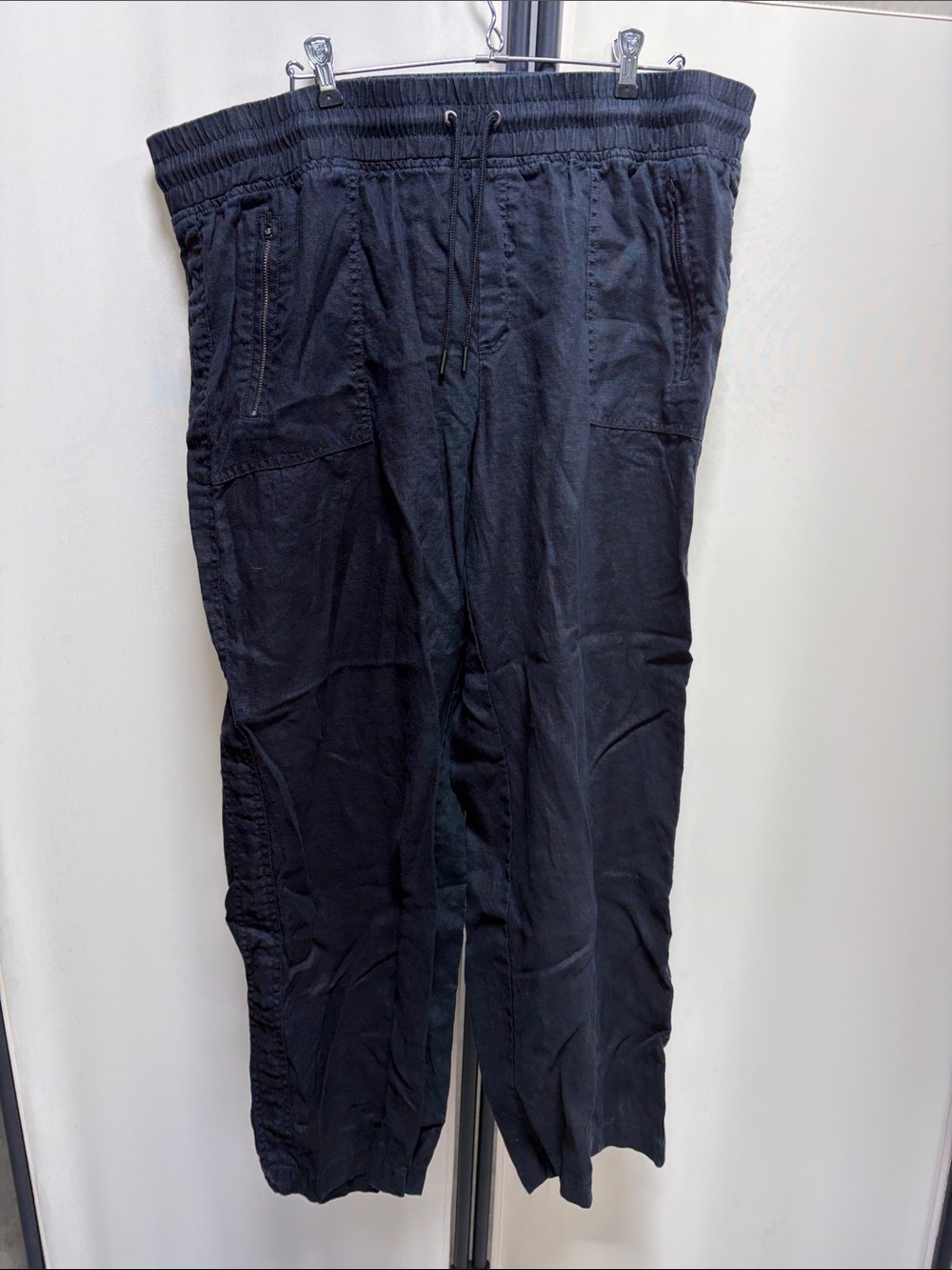 Athleta Womens Navy-Black Cargo Joggers with Drawstring
